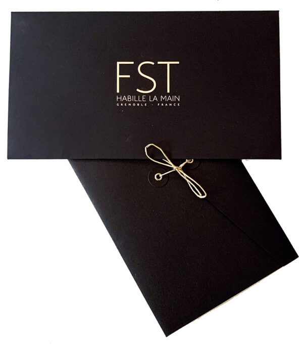 Packaging de la marque FST