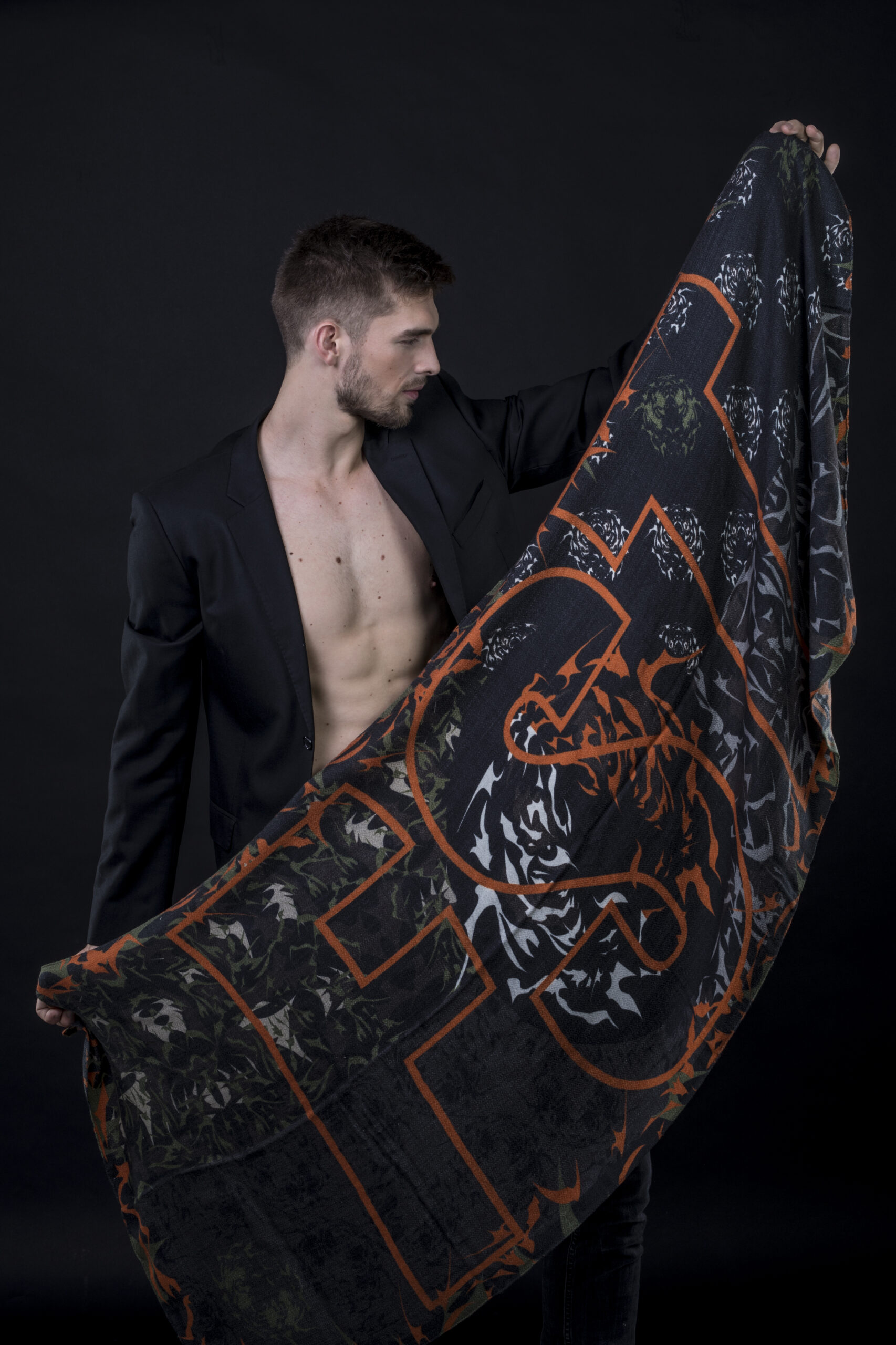 FST Le French studio - Photo Etole laine et soie Tiger FST Le French studio - Photo Etole laine et soie Tiger