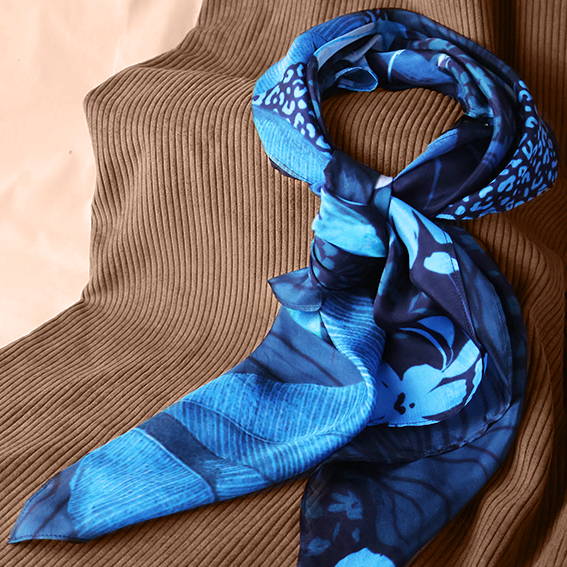 Carré modal 90x90 LAURIER MARINE – Image 2