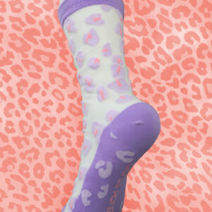 chaussettes transparentes lila et rose